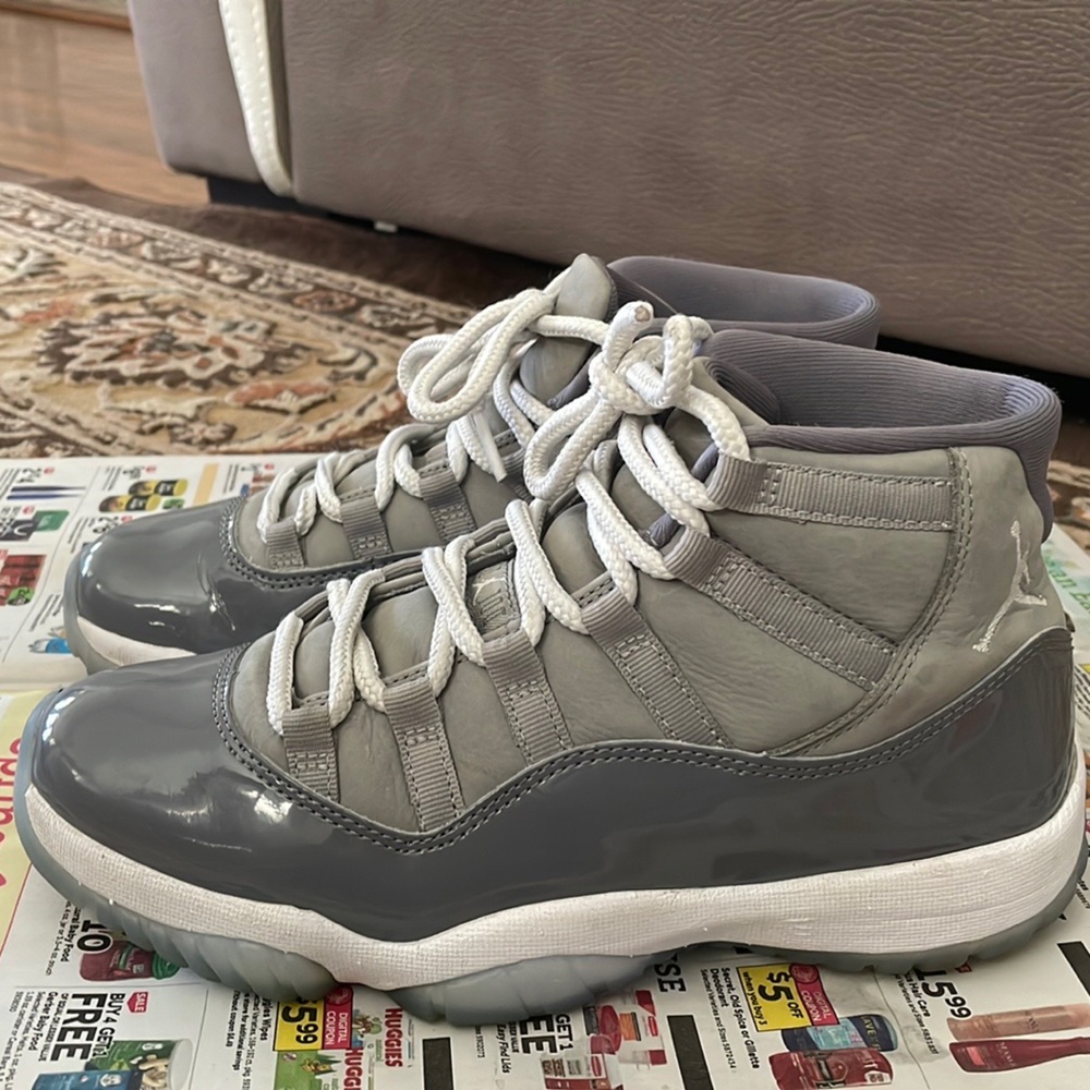 Cool greys, Men, Size 7.5.